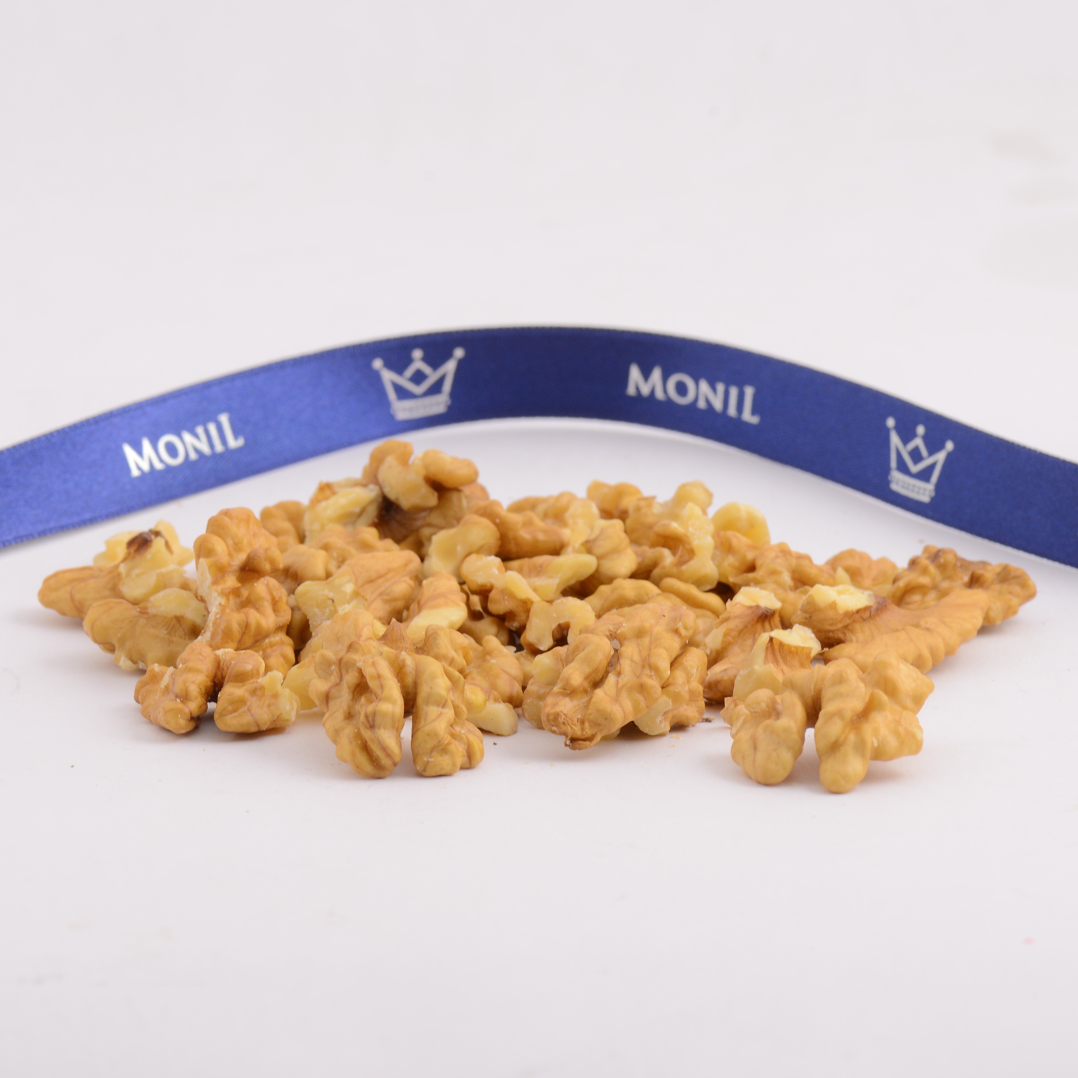Etna walnut MONIL kernel, nut, snack food from Italy