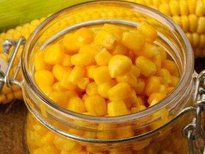 Fresh and frozen yellow Corn